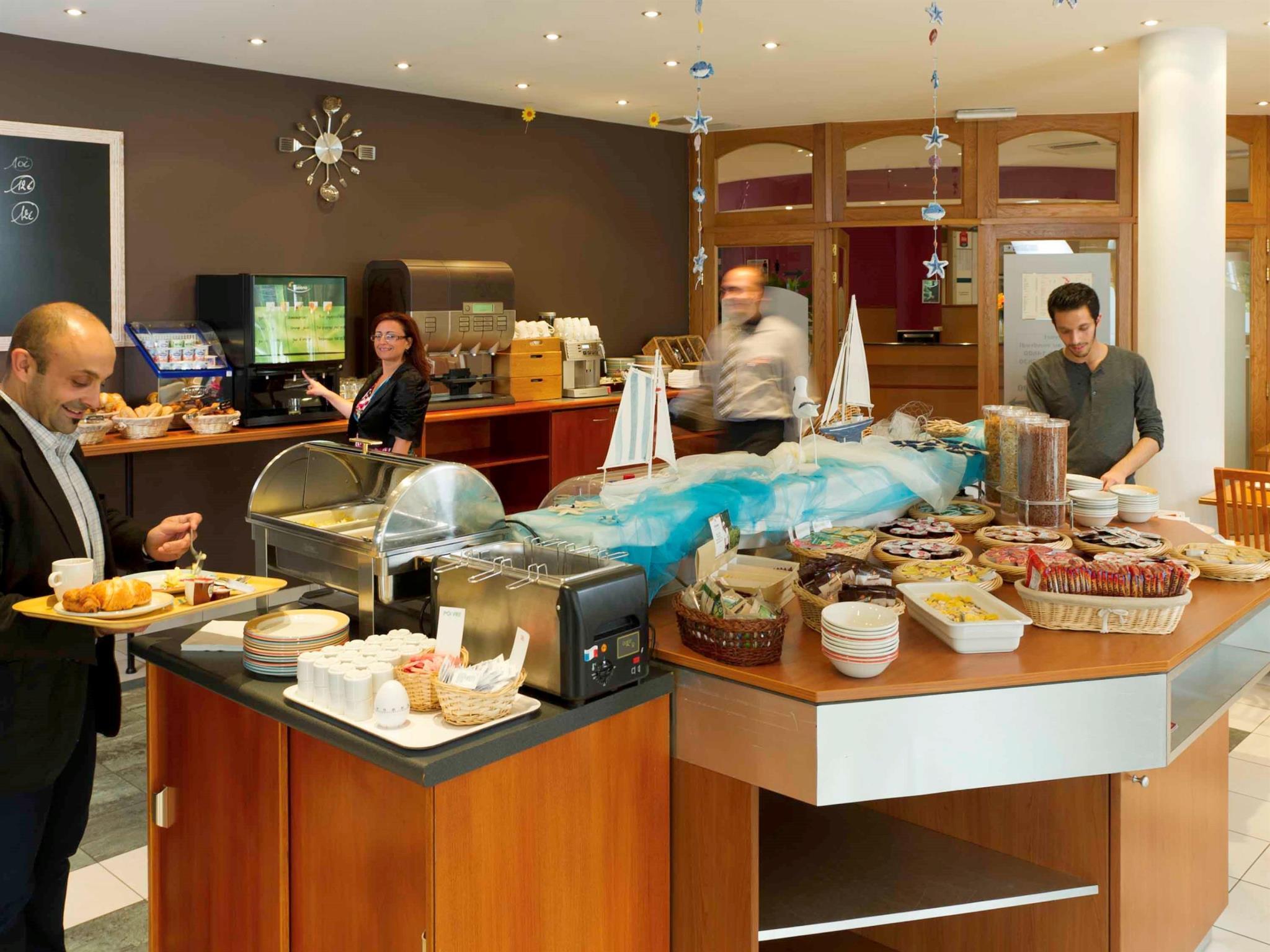 Ibis Charleroi Airport Brussels South Hotel Fleurus Bagian luar foto