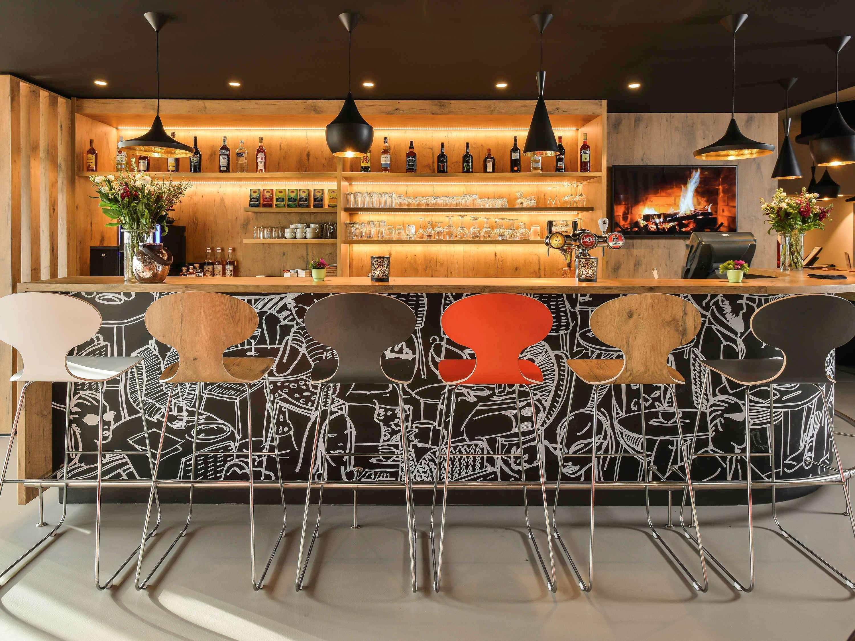 Ibis Charleroi Airport Brussels South Hotel Fleurus Bagian luar foto